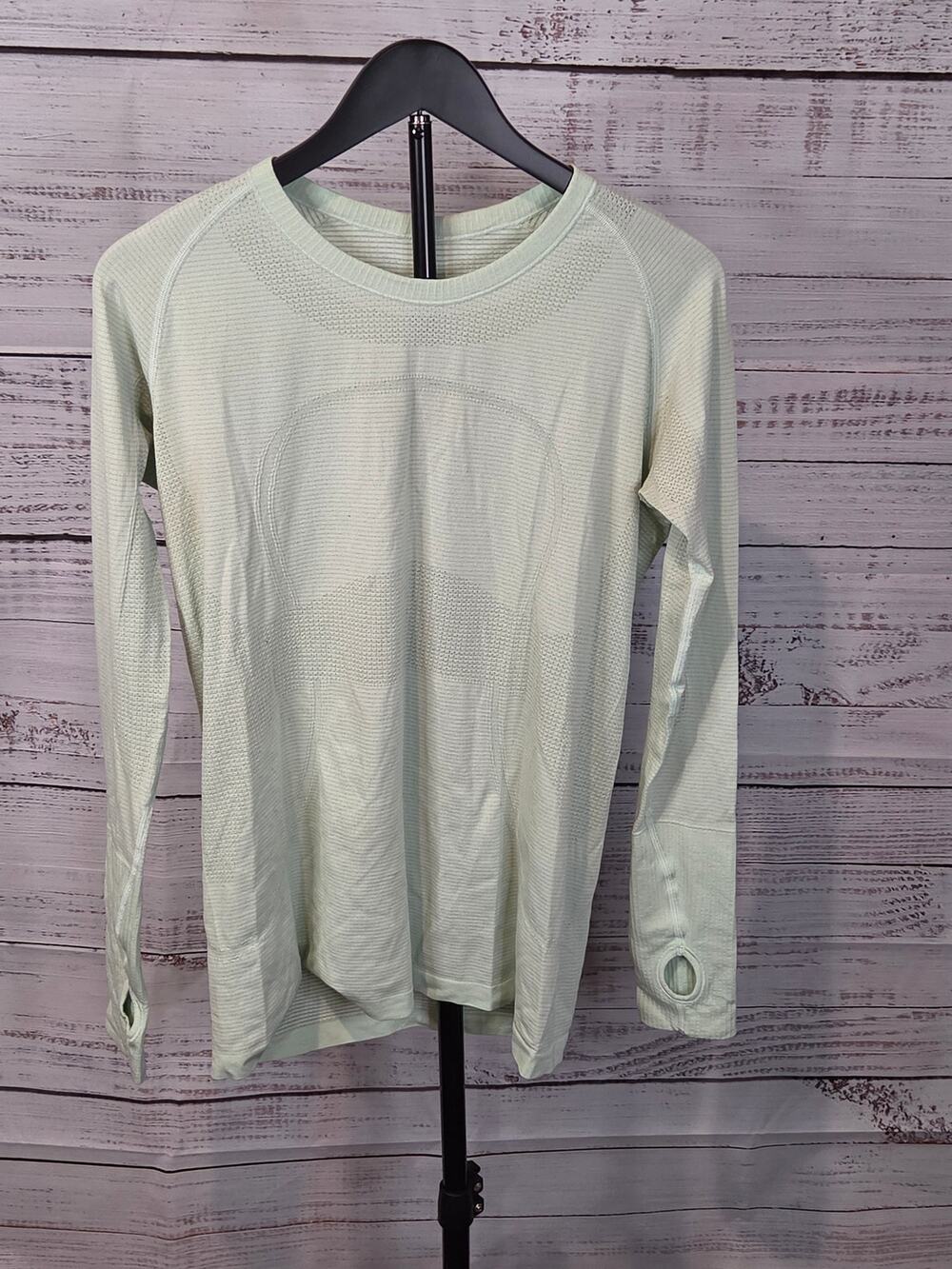 Lululemon Swiftly Tech Long Sleeve Top Gray Sage Size 12 Athleisure